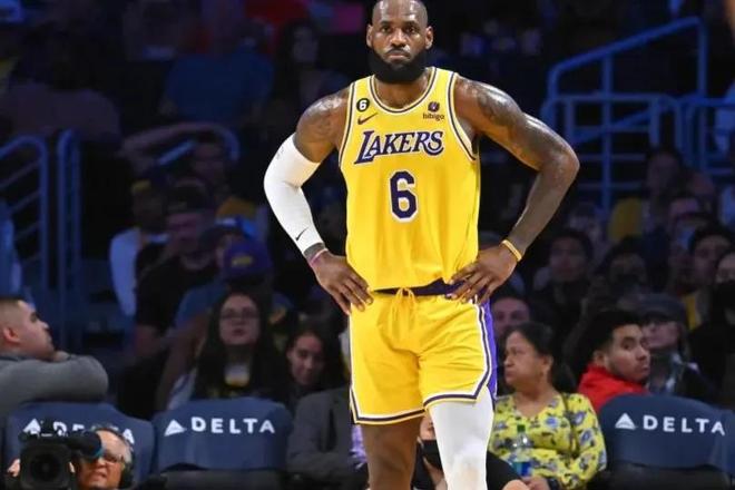 阿莱格里：普利希奇能上但福法纳不行；好奇亚沙里的运动能力